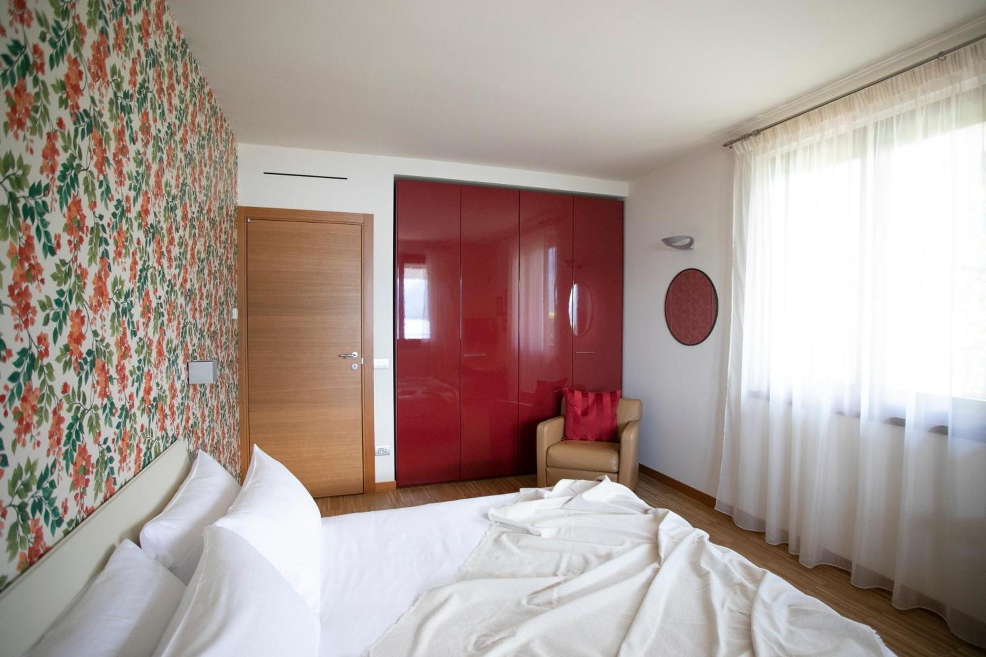 Ai Ronchi B&B Riva di Solto Luaran gambar